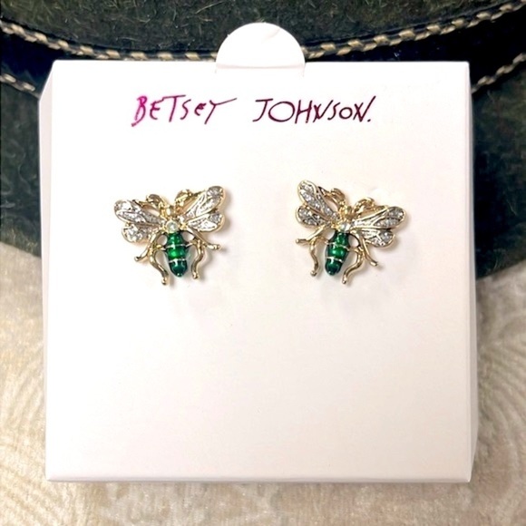 Brand New Betsey Johnson Gold Tone & Vibrant Green Fly Stud Post Earrings - Picture 12 of 12